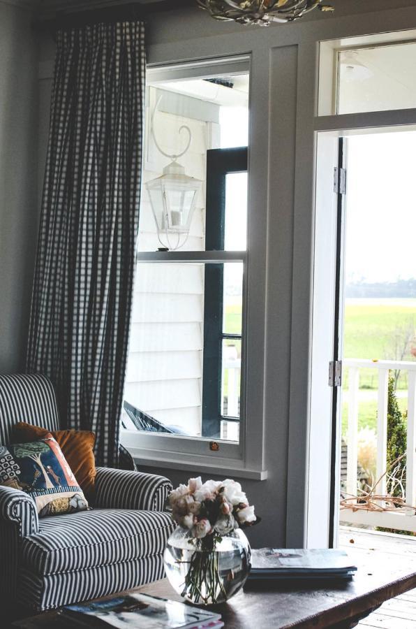 Te Kopura Lodge Martinborough Esterno foto