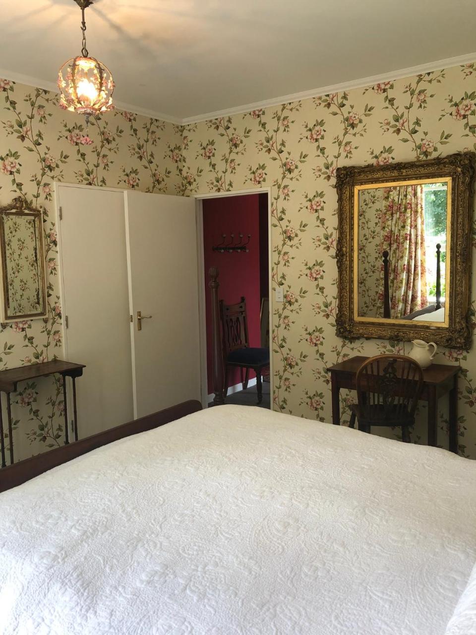 Te Kopura Lodge Martinborough Esterno foto