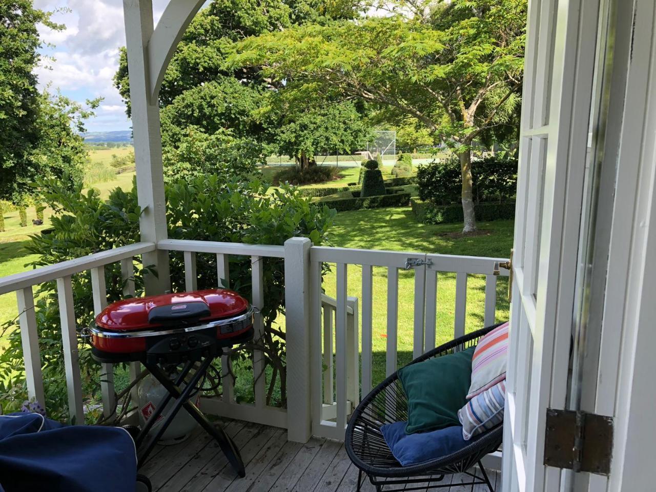 Te Kopura Lodge Martinborough Esterno foto